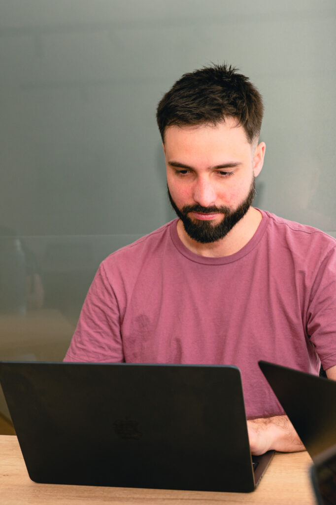 Scale Without App Bloat: How to Balance Shopify Apps and Custom Development for Sustainable Growth